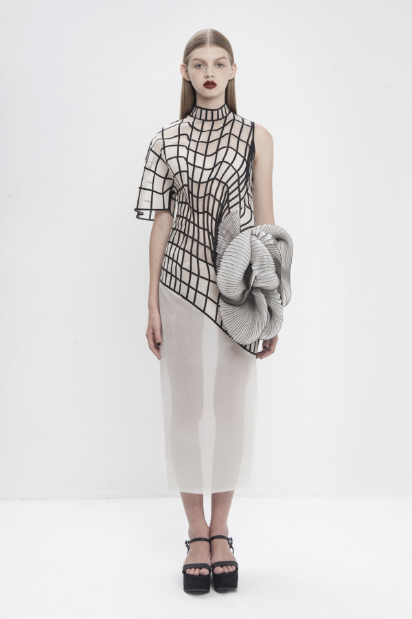 noa-raviv-graduate-collection15-600x900